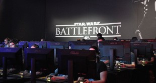 Guests testing the Star Wars: Battlefront game in the EA booth during E3 2014. (Marco Verch/Wiki Commons)
