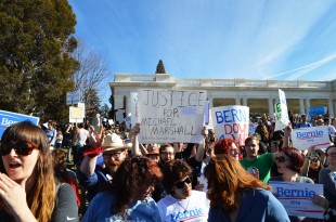 Sanders supporters at the "March for Bernie" in Denver, Colorado on Saturday, Jan. 23, 2016. Similar marches took place in cities across the nation. (Sarah Farley/CU Independent)