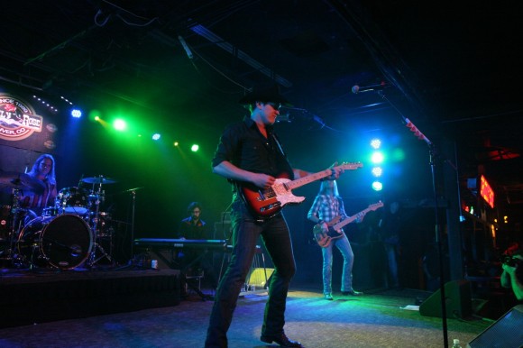 Jon Pardi headlines at the Grizzly Rose on Friday, Dec. 12, 2014 as a part of his Up All Night Tour across the country. (Audrëy Rodriguez/CU Independent)