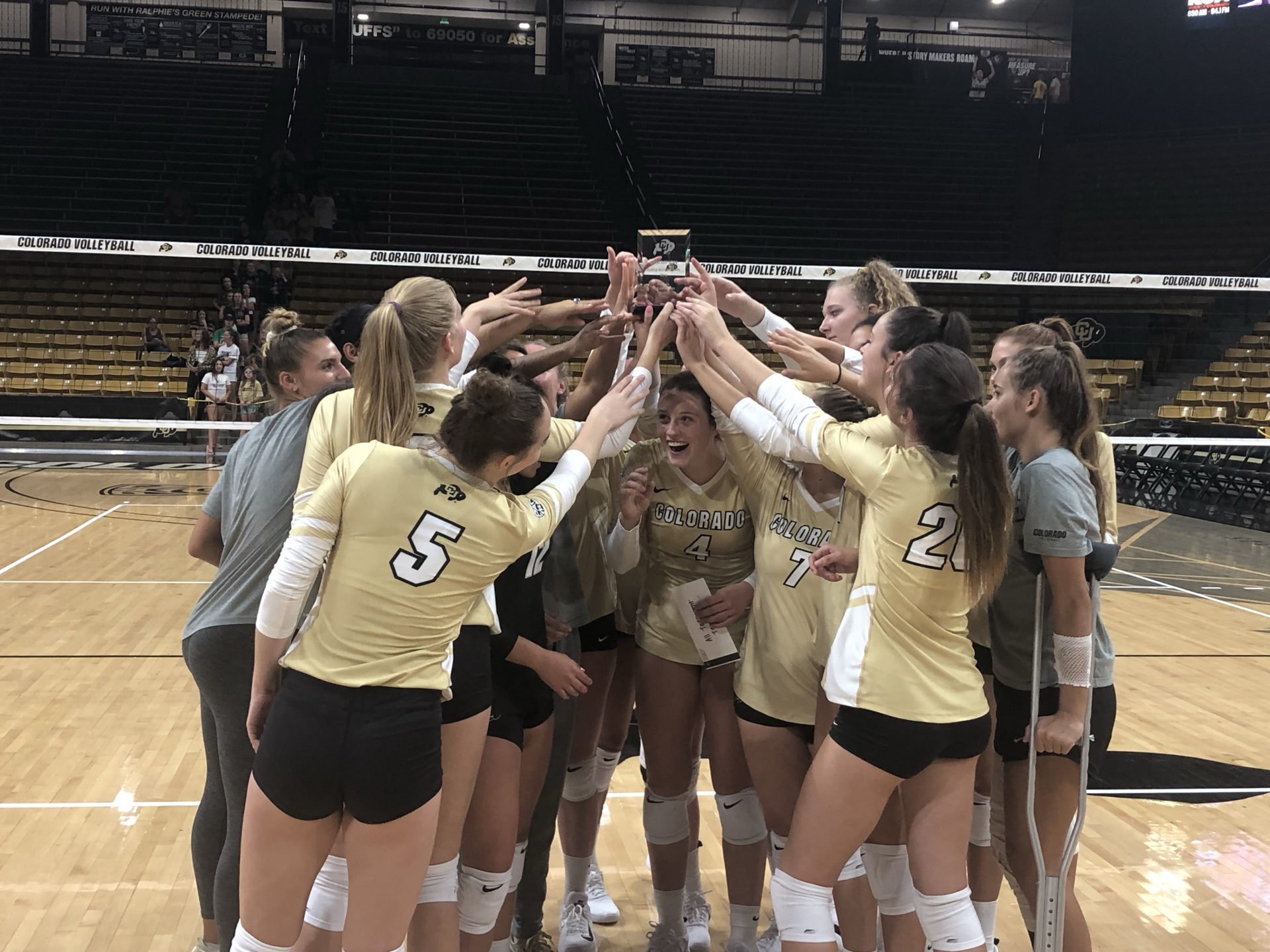 CU volleyball defeats UC Santa Barbara, wins Buffs Invitational