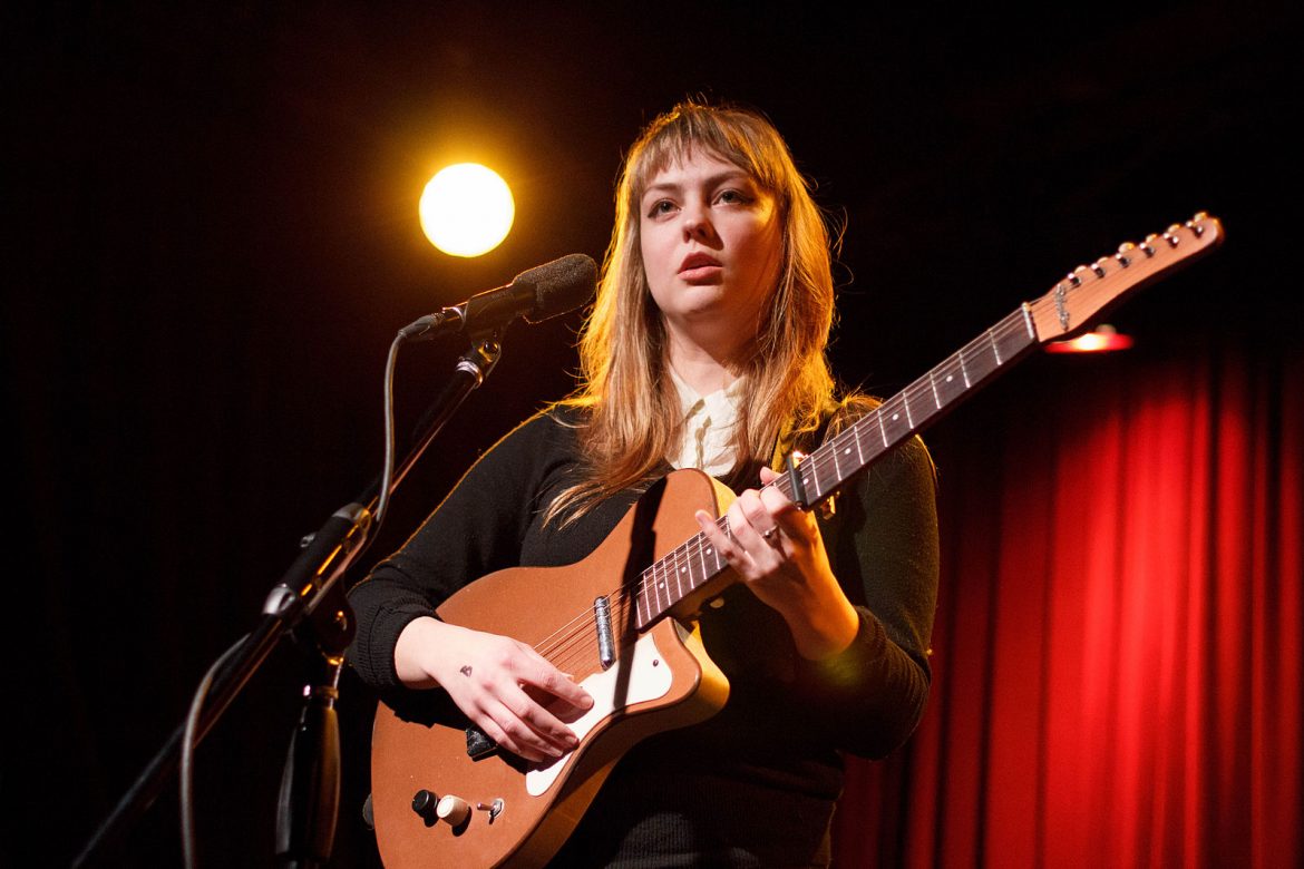 Angel Olsen takes different approach on new album 'All Mirrors'