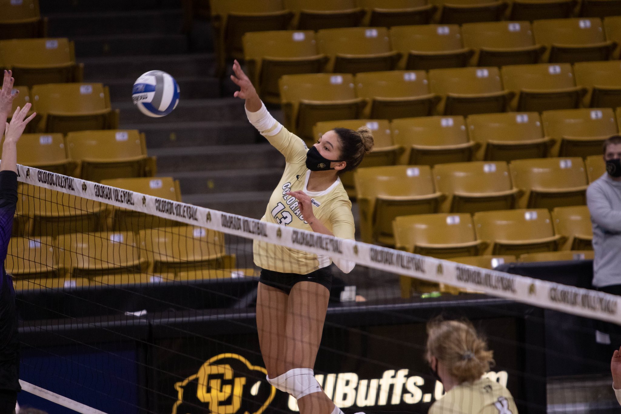 Colorado volleyball falls to No. 10 Washington